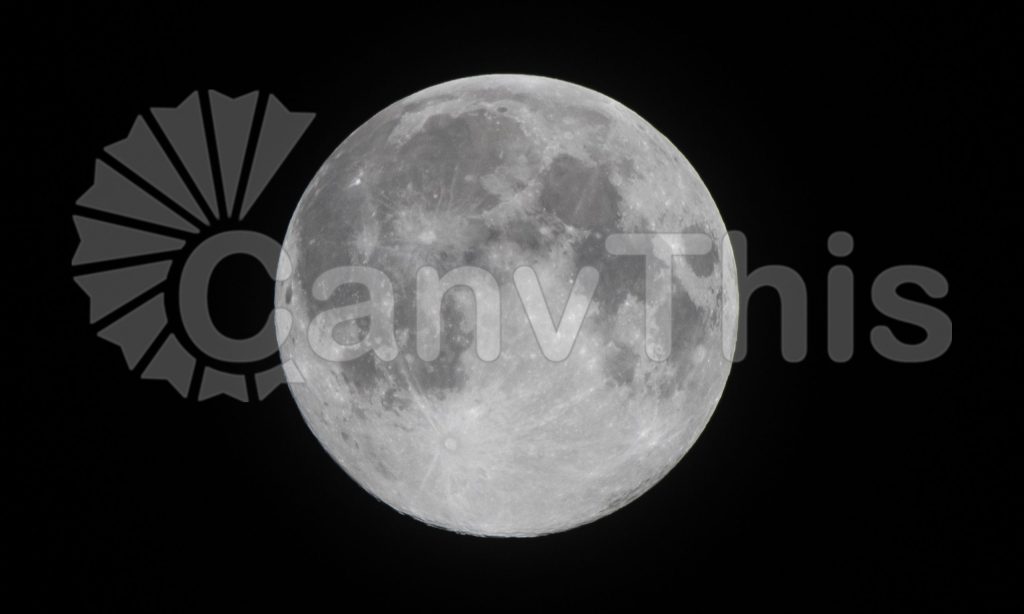 
									Crisp Full Moon
