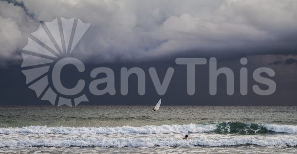 
									Approaching Storm