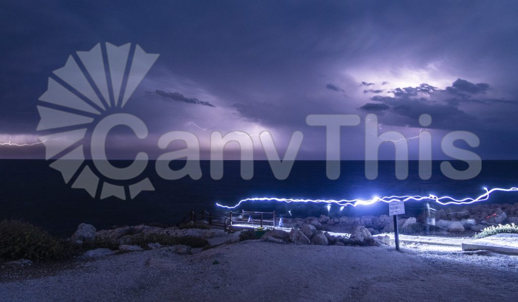 
									Multi Lightning Bolts