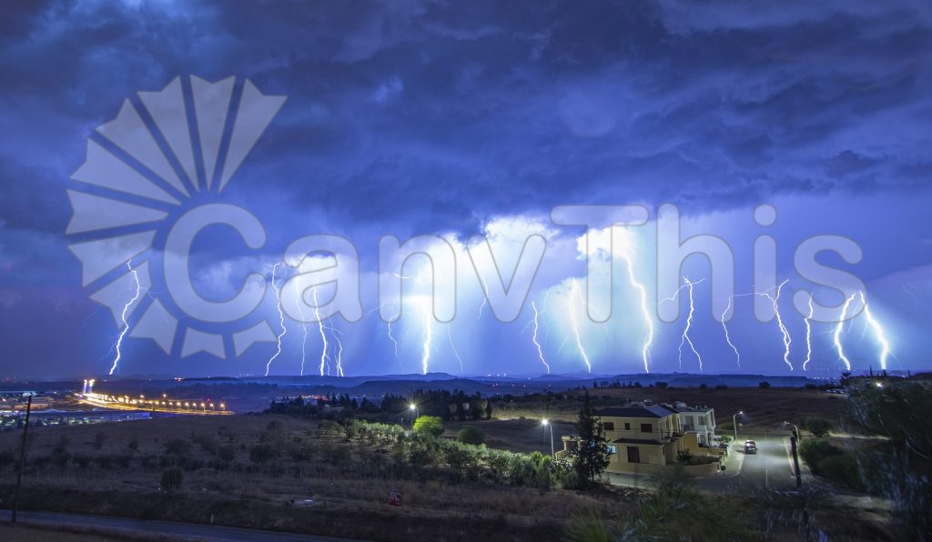 
									Lightning Trails