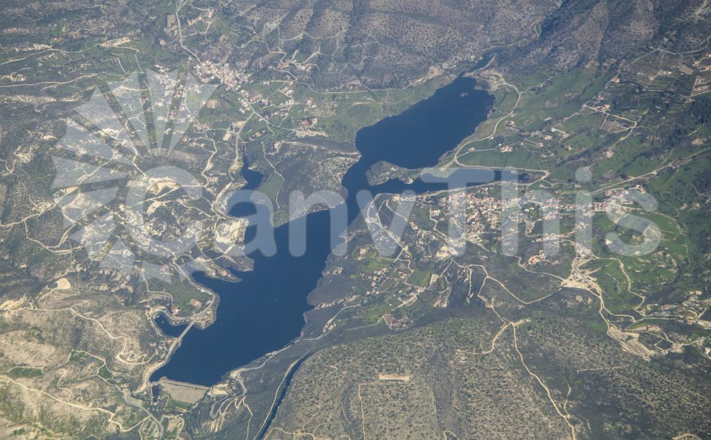 
									Winding Lake