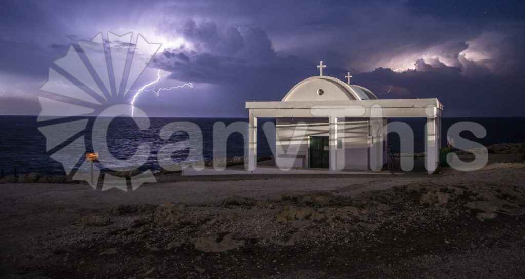 
									Small White Chapel